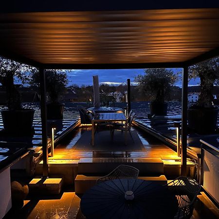 Luxus Loft Ueber Den Daechern Von Roding Exteriér fotografie